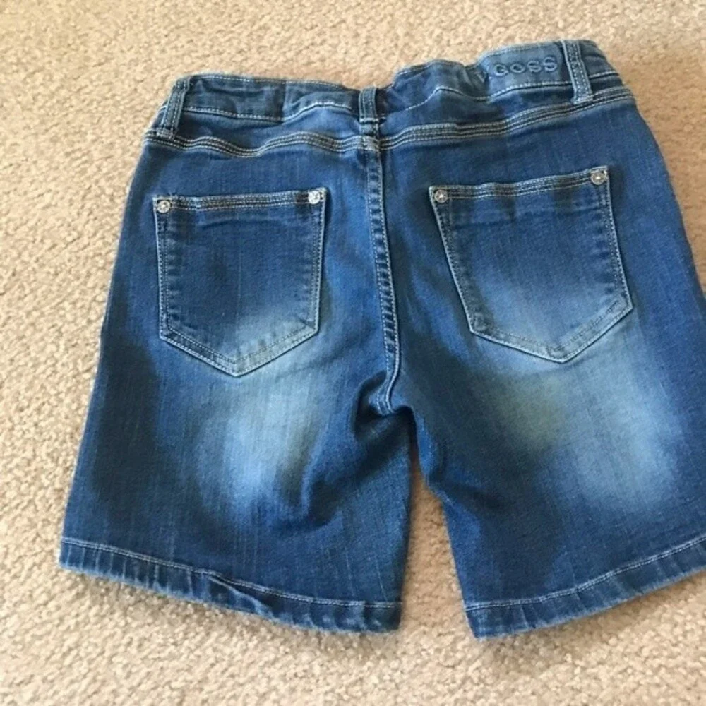 Vigoss girls blue bermuda shorts with cute patches size 14